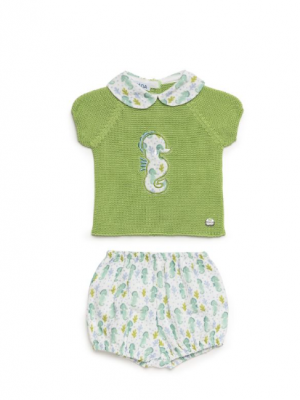 Conjunto Infantil Verde con Camiseta Bordada y Short Estampado
